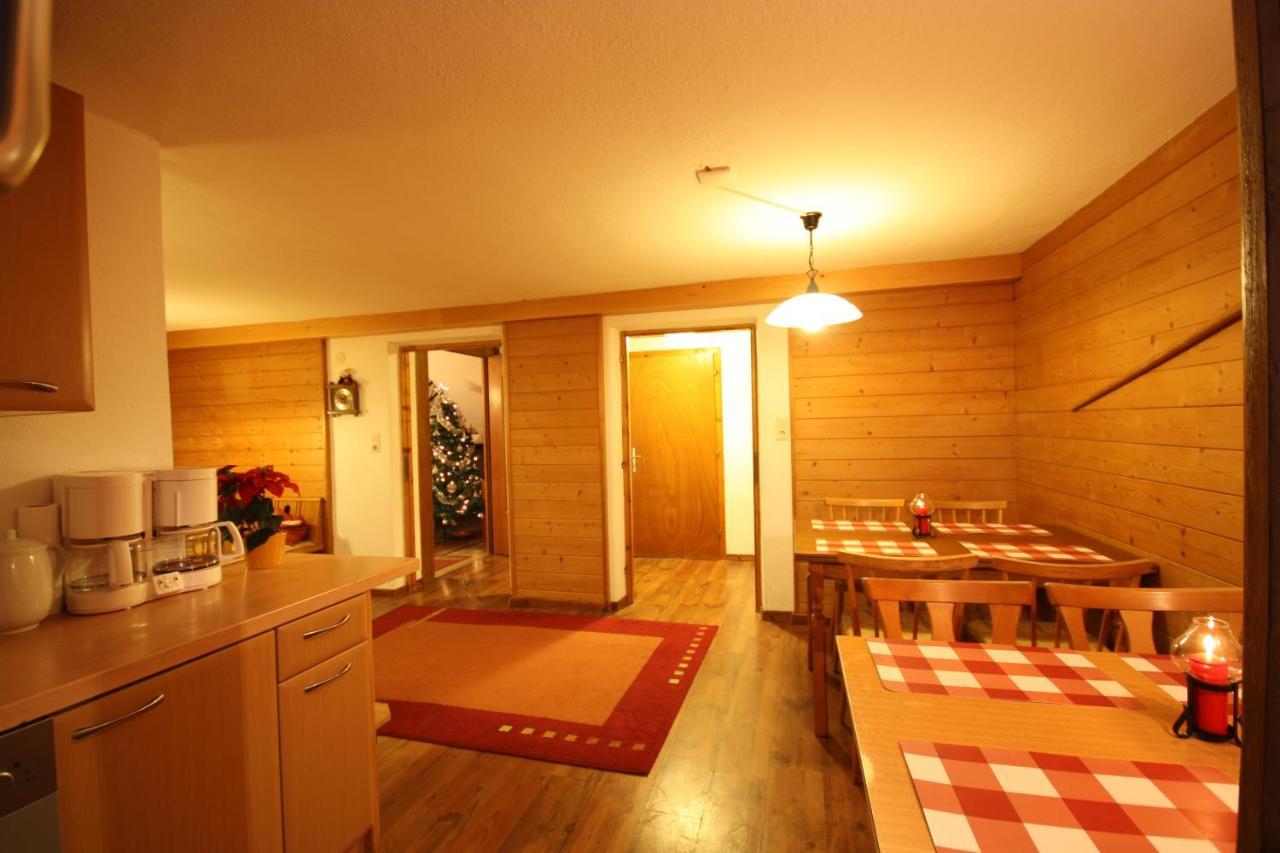 Haus Schoenjochl By Chatel Reizen Fiss Room photo